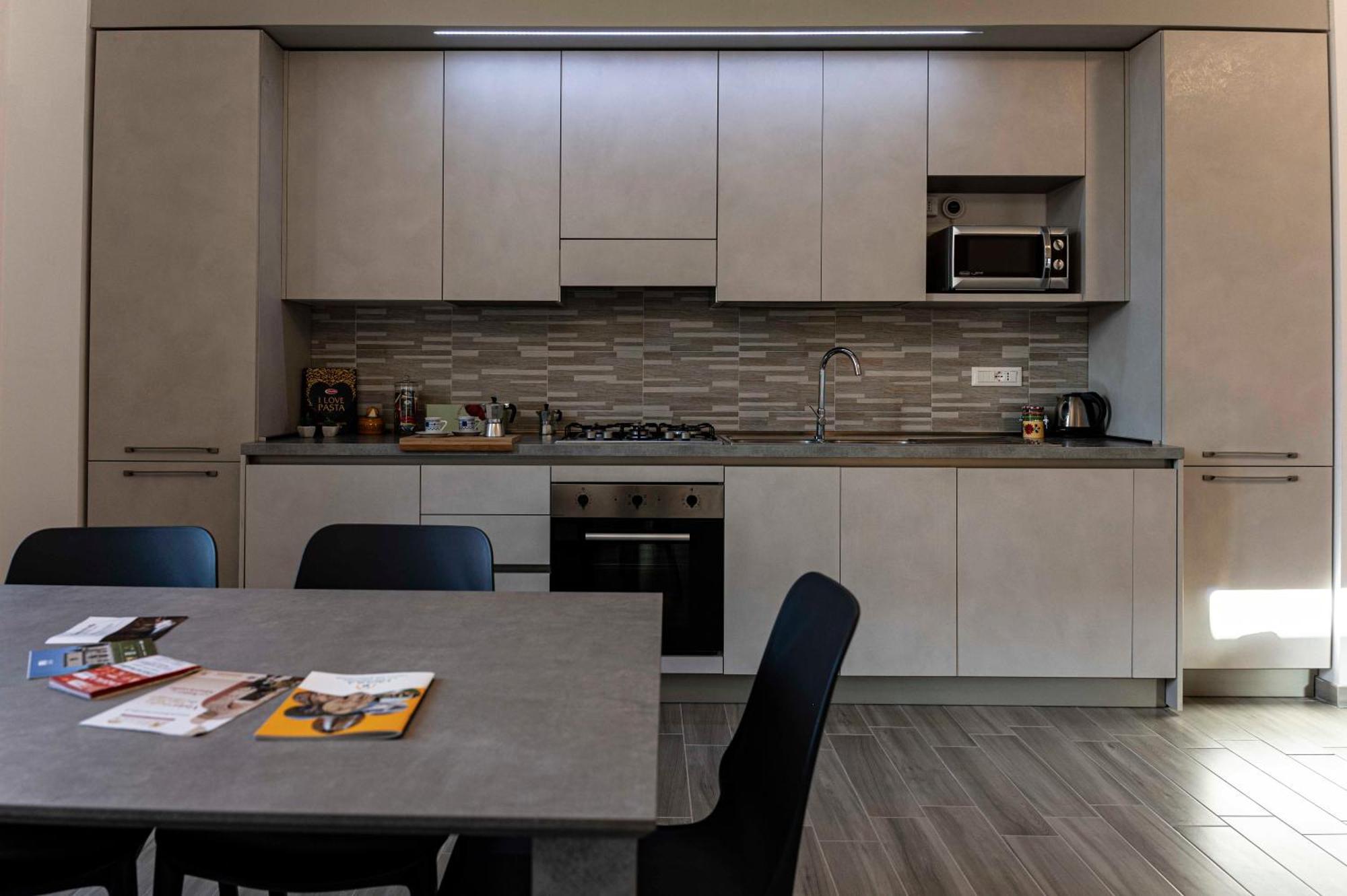 L'Aquila Home 'Il Comfort In 4 Camere' エクステリア 写真