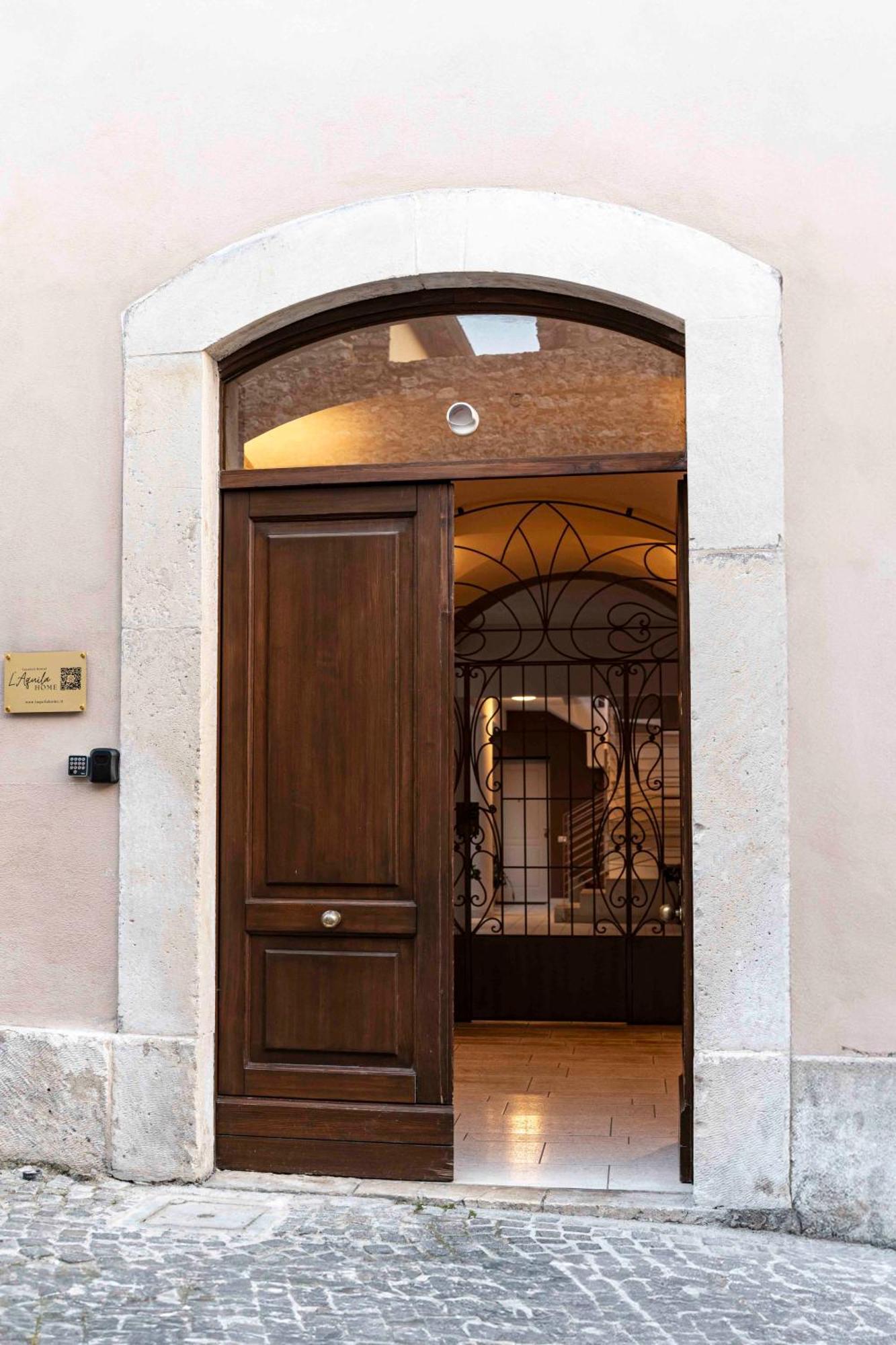 L'Aquila Home 'Il Comfort In 4 Camere' エクステリア 写真